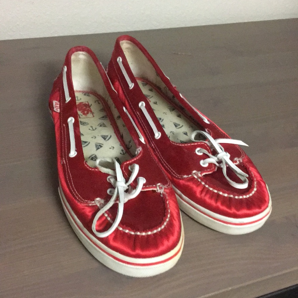 Vans boat shoes red